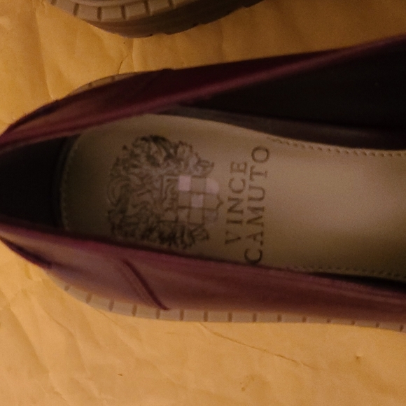 Vince Camuto Women's McKella Loafer - Picture 2 of 6